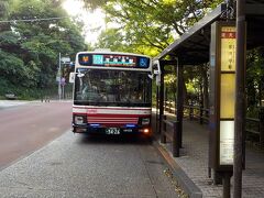 終バスに乗って吉祥寺に向かいます。
