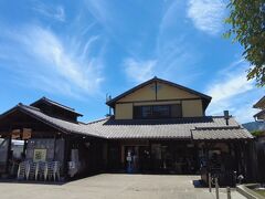 地獄蒸し工房　鉄輪です♫
お昼時ということもあって混んでました
待ちが出てました^^;