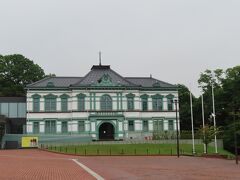 国立工芸館 (東京国立近代美術館工芸館)