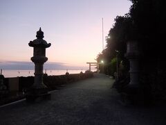 夫婦岩表参道
