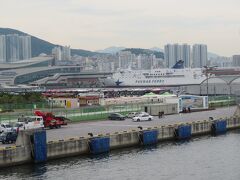 釜山港国際旅客ターミナルと釜関フェリー