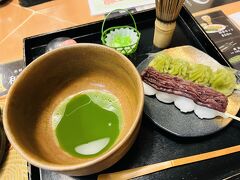 月ヶ瀬のお団子は、奥出雲のブランド米『仁多米』を１００％使用したこだわりのお団子だそうで、もっちりふわふわ(∩^～^∩)。

今回の旅行、糖質多めで３.５キロの大増量でしたが&#128166;旅先で美味しいものをいただくと満足度も大幅ＵＰ！

帰ってから頑張ることにしよう…。