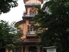 素敵な建物がありました。
山形市立郷土館になっている旧済生館本館です。
病院として建てられたそうです。