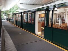 終点に到着したピークトラム