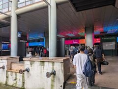 小一時間でミラノ・カドルナ駅に到着。