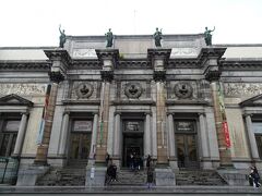 王宮に向かう途中、王立美術館がありました。
今回は時間がないのでここには入りませんでした。もし、もう一度ブリュッセルに来ることがあればその時はぜひ。