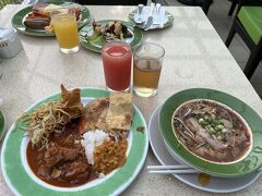 5日目の朝です。
今日の朝食はマレー料理。