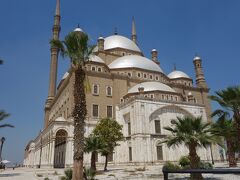 ムハンマド・アリ・モスク（モハメッド・アリ・モスク）
トルコのモスクをモデルに建てられたそうです

 