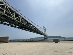 どーーーんと巨大な橋。