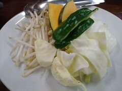 夕飯はふくろう亭を予約していたので、
またすすきのに。野菜です。