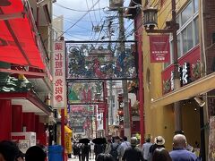 インバウンド、修学旅行、地元民などなど結構な賑わいだ