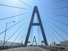 名港トリトン