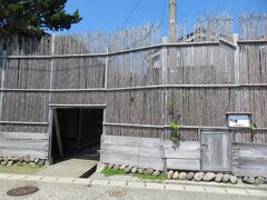 バスを乗り継ぎ、宿根木へ。