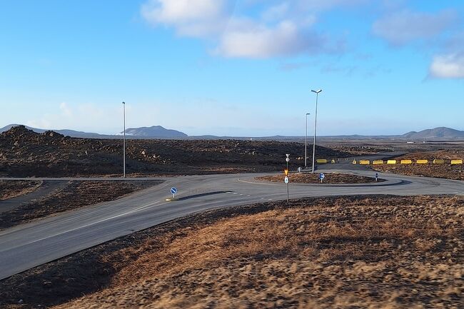 アイスランド氷河探検1 ラングヨークトル氷河でスノーモービル