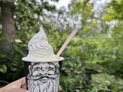 ソフトクリーム！
すごくあっさりしてます。
コクのある、というより「牛乳！」って感じです。
美味しかったです。