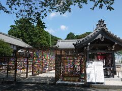 【金井神社】
1221年創建、金井の郷の氏神様です