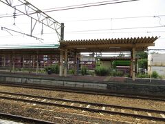 9:44 大館駅

次の列車は10時29分発の花輪線。
ここで途中下車し、昼食の調達と駅周辺の観光スポットを歩いてみていきます。
