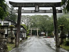 神社はすっごい山奥にありました！