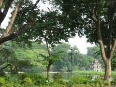 外国の一旅行者として、冒険せず、地図を見なくても分かる通りを歩いてます。