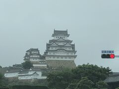 11：30　姫路城に到着。　

最初の印象が、”かわいらし”。　

そんなの、城をみて初めての印象だよ