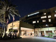 「インターコンチネンタル・アット・ドラル・マイアミ(InterContinental at Doral Miami)」に到着。ここに2泊し、マイアミを観光します。