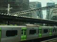 有楽町付近

ここでは山の手線、京浜東北線が山側に走行