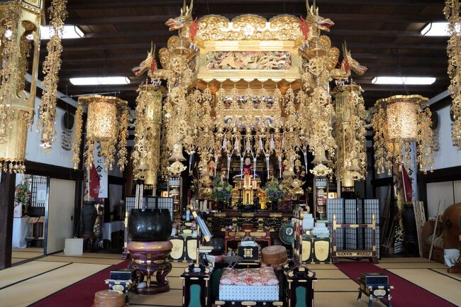 クラっときました、金ピカです。