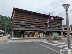 雲の上のホテル別館・マルシェユスハラ