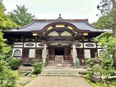 二代 忠宗公によって1637年に建立されました。

