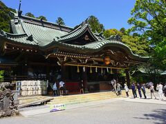 ●筑波山神社＠筑波山ケーブルカー/宮脇駅界隈

再び、筑波山神社の境内を通ります。
筑波山がご神体のこの神社。
お祀りされている神様は、
筑波男ノ神（つくばおのかみ）
筑波女ノ神（つくばめのかみ）。
縁結びや、子育て、家内安全などにご利益があると言われています。