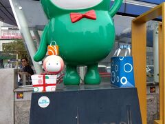 食後は富平駅地下商店街へ。