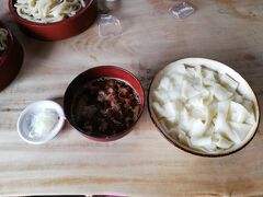 翌日は武蔵野うどんを食べました。
安定の美味しさでした。
