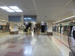 ラッフルズプレイス駅