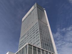 新潟駅到着後、タクシーでホテル日航新潟到着です
旧に天気も回復してきましたｗ