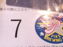 5軒目は「THE PIKE BREWING RESTAURANT & CRAFT BEER BAR」です。開店前から15名ほど並んでいて大半がPP利用でした。事前に割引券みたいなのを貰ってお会計時に3400円引かれる方式です。