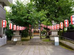 アヘアヘ歩いて漸く碇神社に到着しました。碇神社の由緒は、今から凡そ1,300年前、当時島であった白島に船を着けるために碇を降ろし、航海の安全を願ったことから「碇神社」という名前になったそうです。