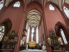 聖バルトロメウス大聖堂　レイマー広場からすぐです
