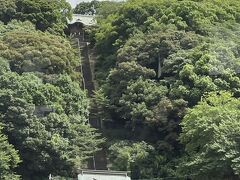 　153段の石段がある須賀神社。小城市小城町にあります。ひょえーっ。登ってみたいなどとは思いません。