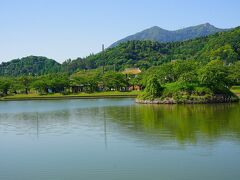 ●北条大池＠平沢官衙遺跡界隈

こちらからも筑波山が見えています。
この池を囲むように、桜が植えられており、満開の頃には、今とは、違う景色を見せてくれるようです。
遺跡と大池、なかなか良いサイズの散歩が出来ました。