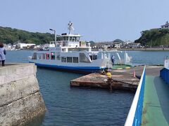 尾道渡船の土堂乗船場（尾道市土堂）
運航：6:05-22:00　5-10分間隔。尾道水道の幅250mを約4分で対岸の兼吉乗船場に到着。
片道運賃：大人100円、小児50円。
自転車10円、バイク10円を加算。
車輌：4m未満120円、5m未満130円（運転手１名分含む）