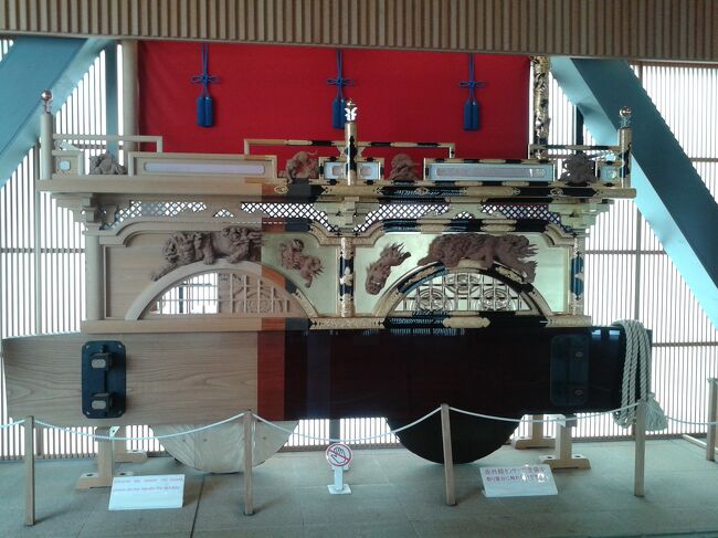 高山駅でのディスプレイ。