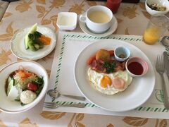 本日の朝食は洋食