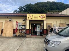 空港周辺には食べるところがないので、レンタカーを返す前に「えん」で夕飯。人気店なので予約した方がいいですよ