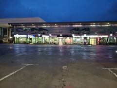 ５月29日　水曜日

ベオグラードからの長距離バスは21時過ぎにソフィアに着きました。懐かしい！この日は夜遅いのでソフィアに宿泊します。
夜間、この周辺はあまり治安が良くないということも聞きますので、すぐにホテルに向かいます。