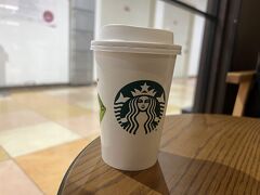 山形駅に移動して、お土産買ったら新幹線の時間までスタバで調整。