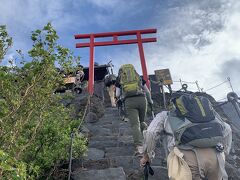富士山本七合目鳥居荘