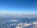 アイスランド上空

いやはや、遠かった。
ヘルシンキまで13時間、乗り換えて4時間。
09:15 ケフラヴィーク到着
空港を出るとほのかに風に乗って硫黄の匂いがする。