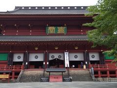 日光で一番歴史ある輪王寺三仏堂です
千手観音・阿弥陀如来・馬頭観音の三仏が祀られています