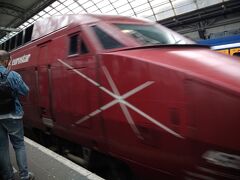 アムステルダム中央駅9：08発のユーロスター（旧タリスは、現在ユーロスターに統一されている。）は定刻をやや遅れてい発車。