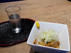 つまみに、『豚の角煮』を追加。これが思ったよりも量が多く。つい、お酒も追加。頼んだのは、竹の露合資の『はくろすいしゅ　純米大吟醸』。出羽燦々米を使った酒で、なかなか美味しかった。